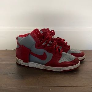 MEN’S Nike SB Dunk High UNLV (2005)